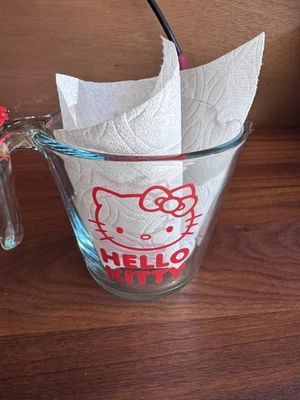 Usado en Excelente Condición Pyrex Hello Kitty 2 Tazas Vidrio Medidor Licenciado SANRIO Limitado Nuevo Con Etiquetas Hecho en EE. UU. Foto 1 de 4