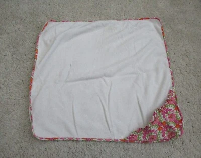 Toalha com capuz Vera Bradley bebê 28x26 branca terry Tutti Frutti verde rosa paisley - Imagem 1 de 4