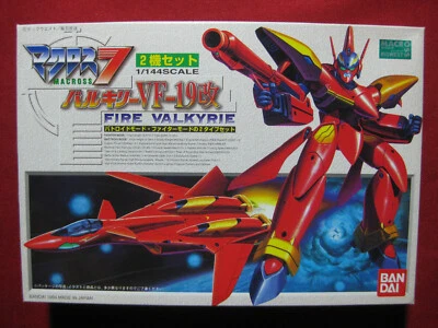 Macross 7 Fire Valkyrie VF-19 Bandai 1/144 Model Kit Japan Robotech Anime Manga - Image 1 of 4