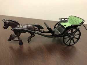 Cavallo e carrozza vintage in ghisa usati lunghi 7,5 pollici - Foto 1 di 9