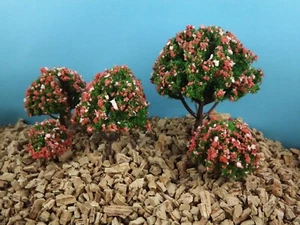 35 Stück Modellbau Laubbäume 83 mm + Blütenbäume, #302400 - Bild 1 von 10