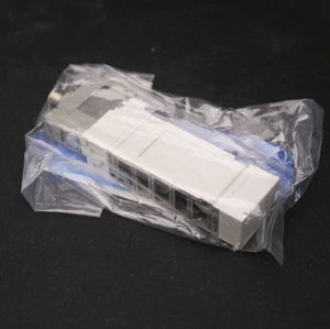 Nueva válvula solenoide SMC SY5140-5WAOZ, 0,15-0,7 MPa, 2 posiciones individuales, 24 vdc - Imagen 1 de 4