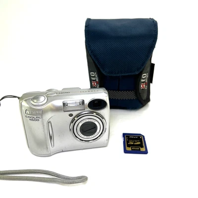 Nikon Coolpix 4600 4MP Digital Camera 3x Zoom with SD Card and Case - TESTED - Image 1 of 4