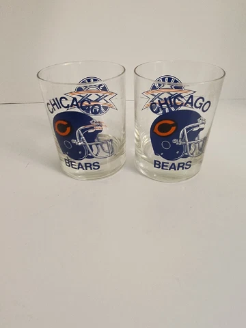 2 Vintage Chicago Bears Glasses 1985 Monsters of the Midway, Super Bowl XX 1986 Cover
