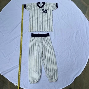 Vintage NY New York Yankees Junior Childs Kids Uniform Stripe Empire Large USA - Picture 1 of 5