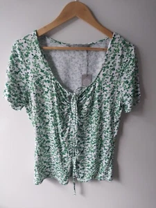 KATIES Womens Top Blouse T-shirt Size M Green & White Leaf Print Short Sleeve - Picture 1 of 14