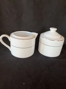 Oneida Ambience Platinum Collection Creamer & Sugar - Picture 1 of 4