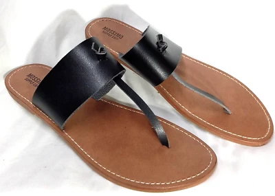 MOSSIMO SUPPLY CO - SANDALIA - Tanga plana de charol sintético negro para mujer talla 8,5 Foto 1 de 4