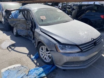 Used A/C Compressor fits: 2017 Volkswagen Jetta 2.0L R134A Grade A Foto 1 de 4