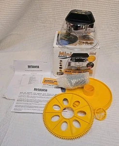 NOB Brinsea Mini Advance Eierinkubator gelb/schwarz - OVP - Bild 1 von 8