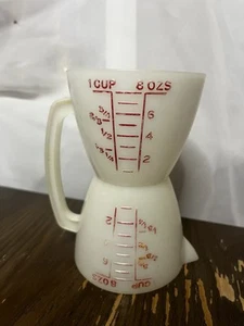 Vintage Tupperware Double Sided 8oz. Measuring Cup Hourglass Wet/Dry - Picture 1 of 5