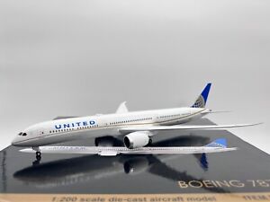 Gemini Jets 1/200 United Airlines Boeing B787-10 N78791 "2011s Livery" G2UAL754
