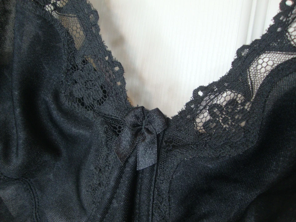 Hanes Lace Trim Bra 42DD Black Unlined UW Sexy Lingerie Non-Padded - Image 1 of 4