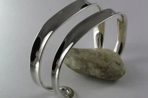 DESIGN SILBER ARMREIF MASSIVER DAMEN HERREN SILBER ARMREIFEN 925 SILBER / 545 - Picture 1 of 4