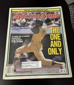 Reggie Jackson Signed Autographed 1993 HOF EDITION Sporting News BECKETT COA A’s - Picture 1 of 3