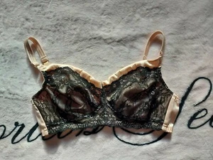 Amoralia Nougatine Maternity Bra Blush/Black Size 34C NWT - Picture 1 of 7