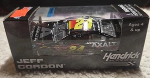 2015 Jeff Gordon #24 Axalta 1/64 NASCAR Diecast NIB - Picture 1 of 3