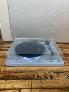 Tocadiscos automático de cuarzo vintage Akai AP-Q310 probado en Japón funciona - Imagen 1 de 14