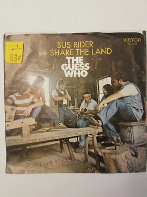 The Guess Who with Picture Sleeve Share the Land and Bus Rider 1970 RCA 45  USA Foto 1 de 4