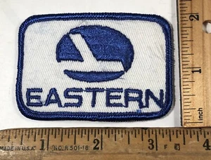 Logo vintage Eastern Airlines 2"" x 3"" ferro da stiro patch su aereo aviazione - Foto 1 di 2