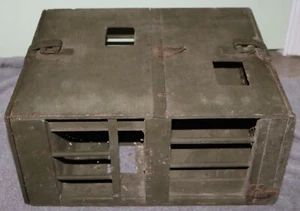 VINTAGE  RARE WWII PIGEON TRANSPORT CASE PG-104 CB - Picture 1 of 13