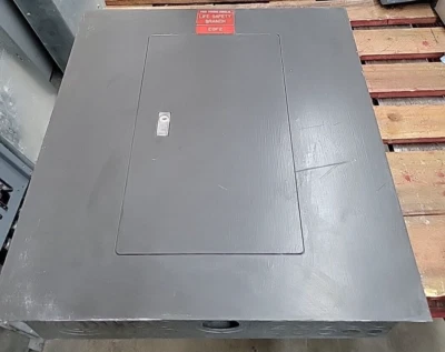 SQUARE D BREAKER PANEL BOARD NQOD412M100CU SER E2 MHC23S 100 A AMP 120/208/240V  - Image 1 of 4