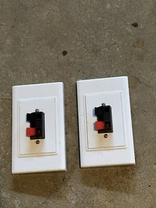 2 Speaker Wall Plates with Terminal Block Connector for Stereo Home Theater - Afbeelding 1 van 2