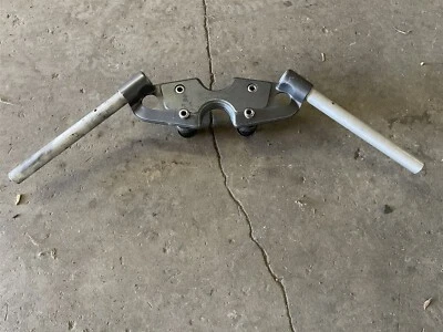 Suzuki Hayabusa GSX1300R GSX 1300 99 02 03-07 OEM clip en manillar barras abrazadera Foto 1 de 3