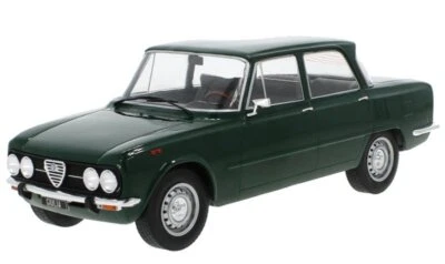 ALFA ROMEO Giulia Nuova Super - 1974 - darkgreen - MCG 1:18 - Immagine 1 di 4