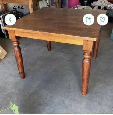 Mesa o escritorio de comedor Pier 1 Imports Foto 1 de 4