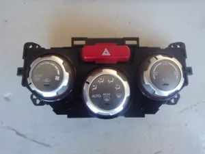 Subaru Impreza WRX GRB STi AC Air Con Heater Climate Control Unit 72311 FG050 - Picture 1 of 2
