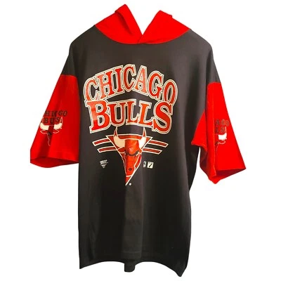 Camiseta con Capucha Chicago Bulls Logo 7 NBA Gráfico Claro Talla L De Colección Años 90 Hecha en EE. UU. Foto 1 de 4