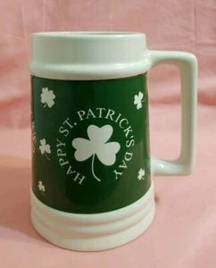 Taza de cerveza grande Happy San Patricio 32 oz. By TB Toy Trading Company 7" de alto - Imagen 1 de 6