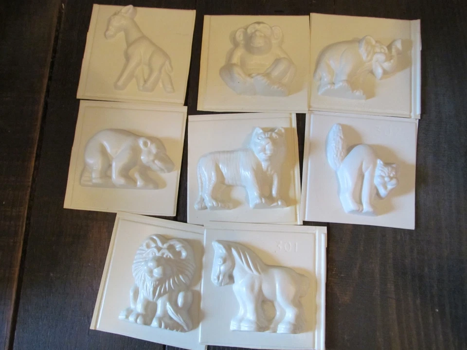 Molde Cerámico Wilton Plástico Animales León Elefante Jirafa Oso De Colección Lote-8 Foto 1 de 2