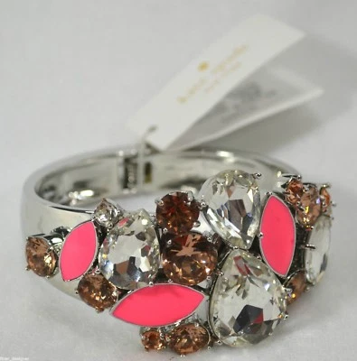 Nuevo Brazalete Kate Spade FROSTY FLORAL INCRUSTADO BISAGRA Estrás NUEVO CON ETIQUETAS NUEVO Foto 1 de 4