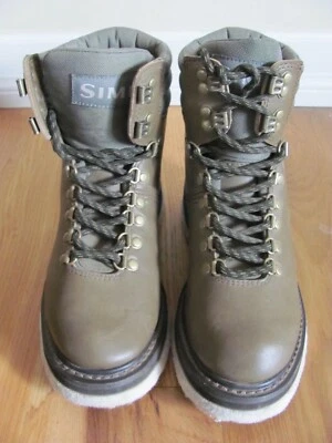 SIMMS 21008-00 Freestone Fly Fishing Wading Boot Felt Bottom Studded Size 5 - Image 1 of 4