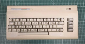 Computer Commodore 64G - Foto 1 di 10