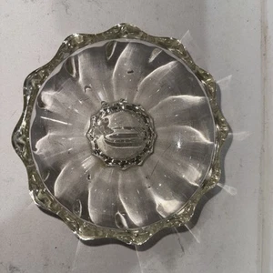 Vintage Mid Century Modern Scalloped Rim Ash Tray - Picture 1 of 4