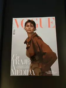 Revista Vogue España - Imagen 1 de 6