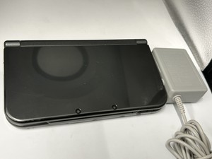 Nintendo New 3DS XL 4GB Black Handheld System with 4Games - Tested Works