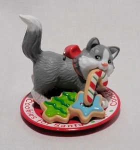 HALLMARK KEEPSAKE ORNAMENT 2021 MISCHEVIOUS KITTENS - Picture 1 of 8