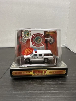 Code 3 Collectibles Las Vegas Fire Dept. Battalion #1 Chevrolet Suburban 12407 - Image 1 of 4