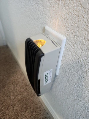 Vintage Sharper Image Ionic Breeze S1717 Travel Electrostatic Air Cleaner Ozone - Image 1 of 4