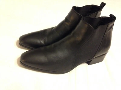 AQUATALIA  WOMEN'S  FALCO  BLACK  LEATHER CHELSEA  ANKLE  BOOTIES - SZ  7.5  [7] - Image 1 of 4