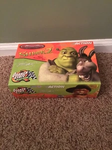2004 Action Shrek 2 Tony Pedregon Quaker State Racing 1:24 Camaro Funny Car - Picture 1 of 7