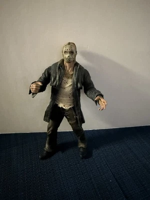 7-дюймовая фигурка Джейсона Вурхиза из Friday 13th Mezco Toys Cinema Fear - Изображение 1 из 4