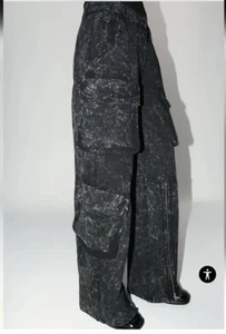 NWT ZARA Women’s Wide Leg Relaxed Multipocket Cargo Jeans Trousers Medium NEW - Picture 1 of 16