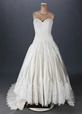 Vestido de novia Allure Bridals marfil estilo OS 9165 satinado y encaje sin tirantes talla 12 Foto 1 de 4