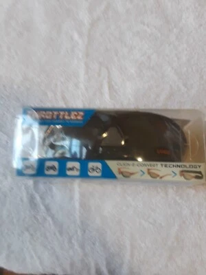 NEW-PUGS THROTTLEZ SUNGLASSES W/CLICK TO CONVERT TO GOGGLES. RETAIL PRICE $24.95 - Image 1 of 3