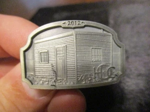 2012 HOG HARLEY DAVIDSON OWNERS GROUP PEWTER MEDALIAN LAPEL PIN - Picture 1 of 3